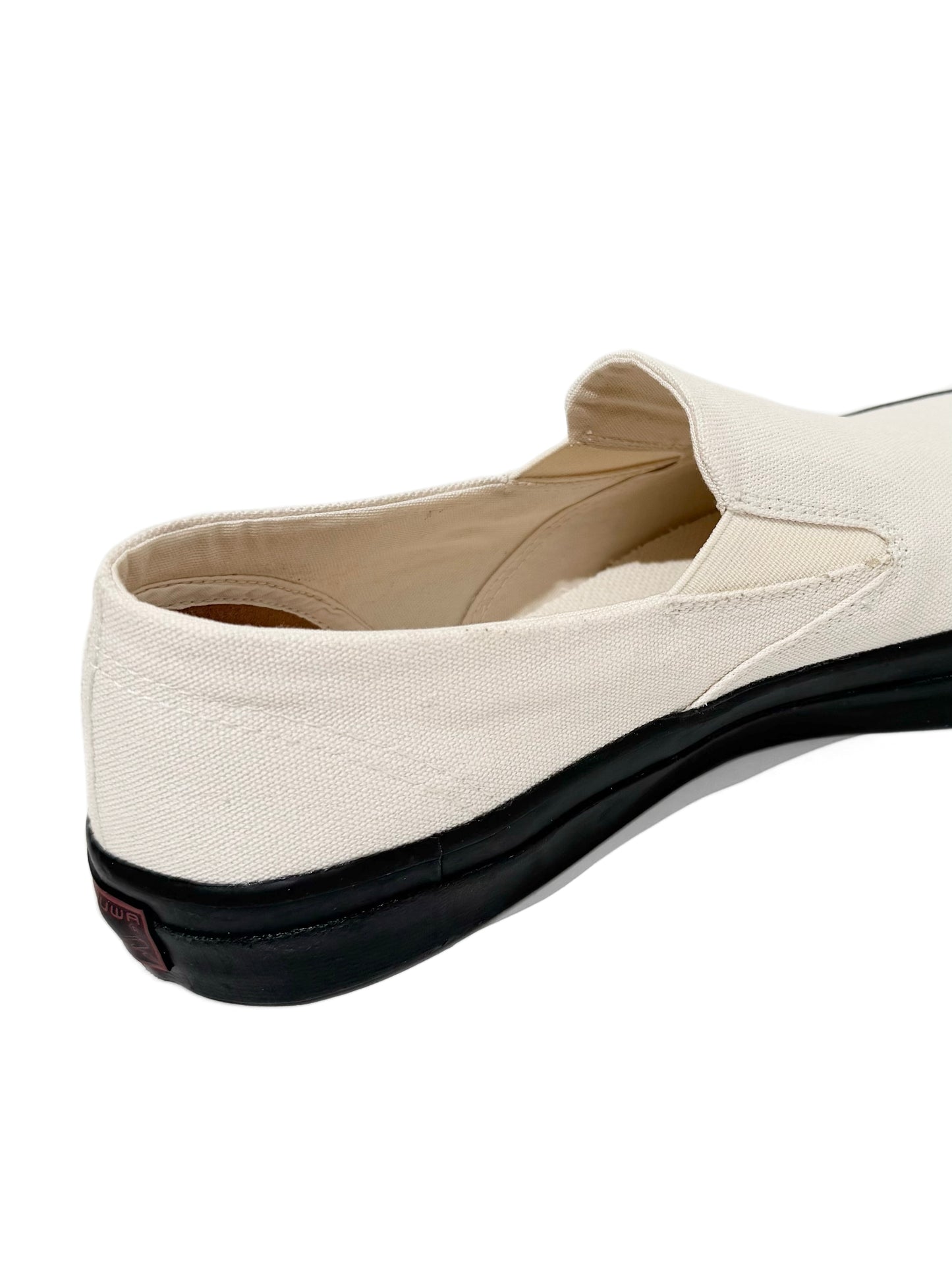 WAKOUWA SLIP ON BLACK SOLE- NATURAL