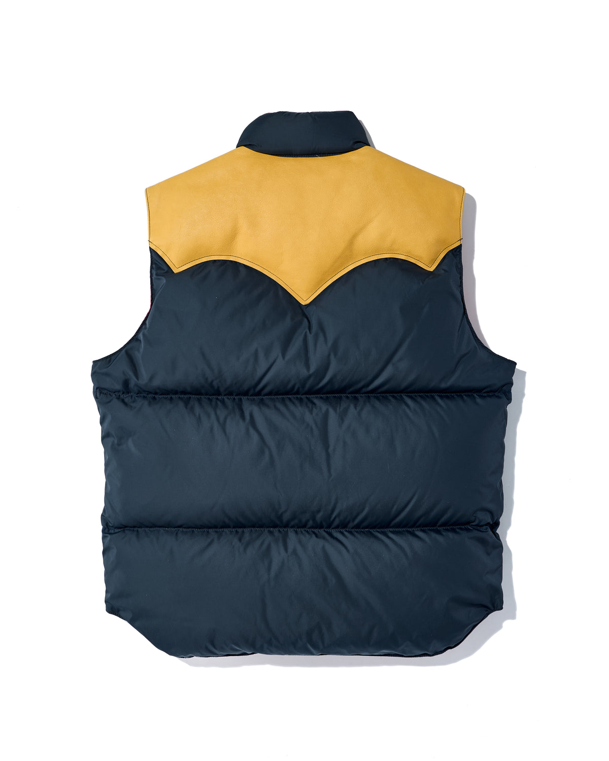 DOWN VEST