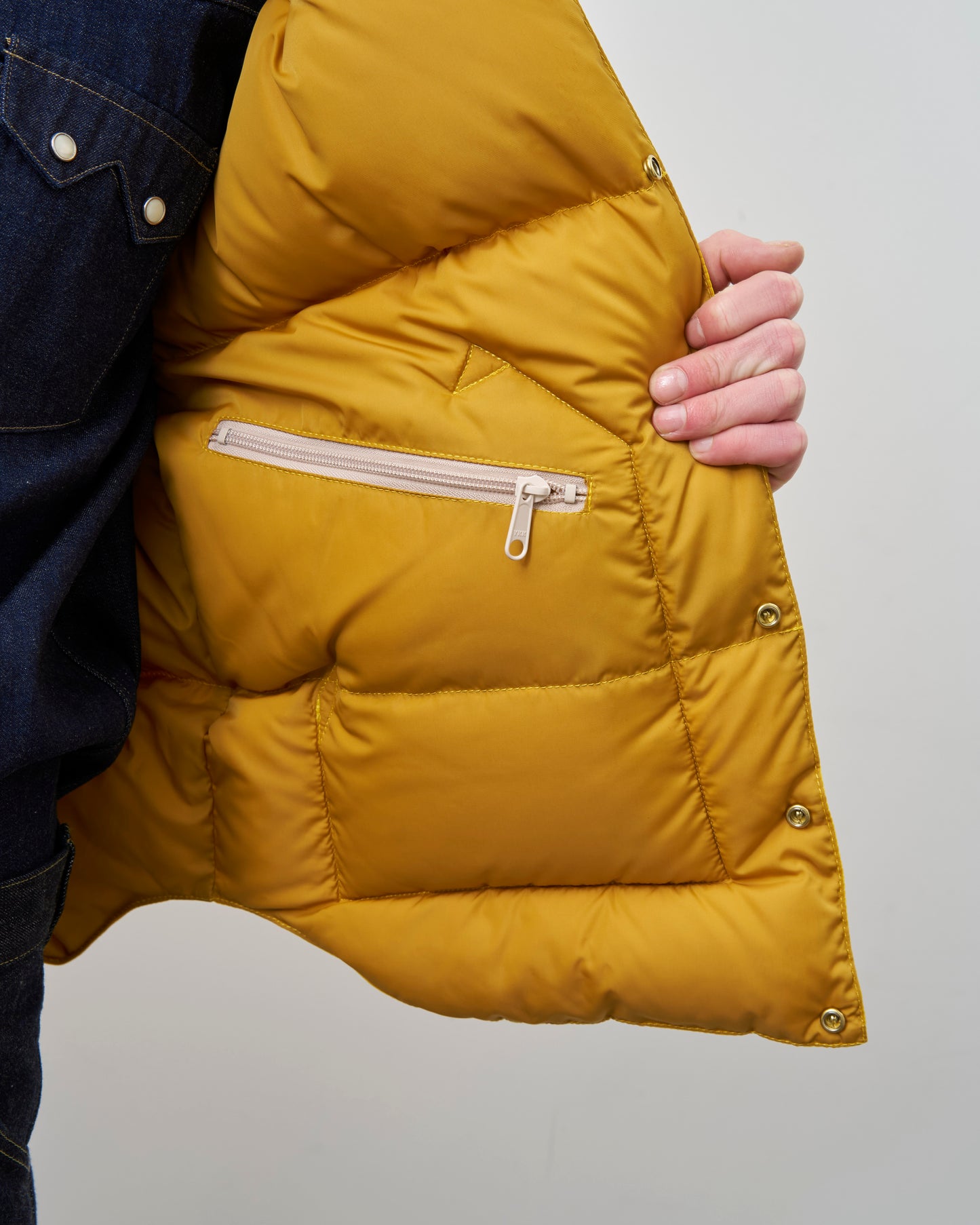 CHRISTY VEST