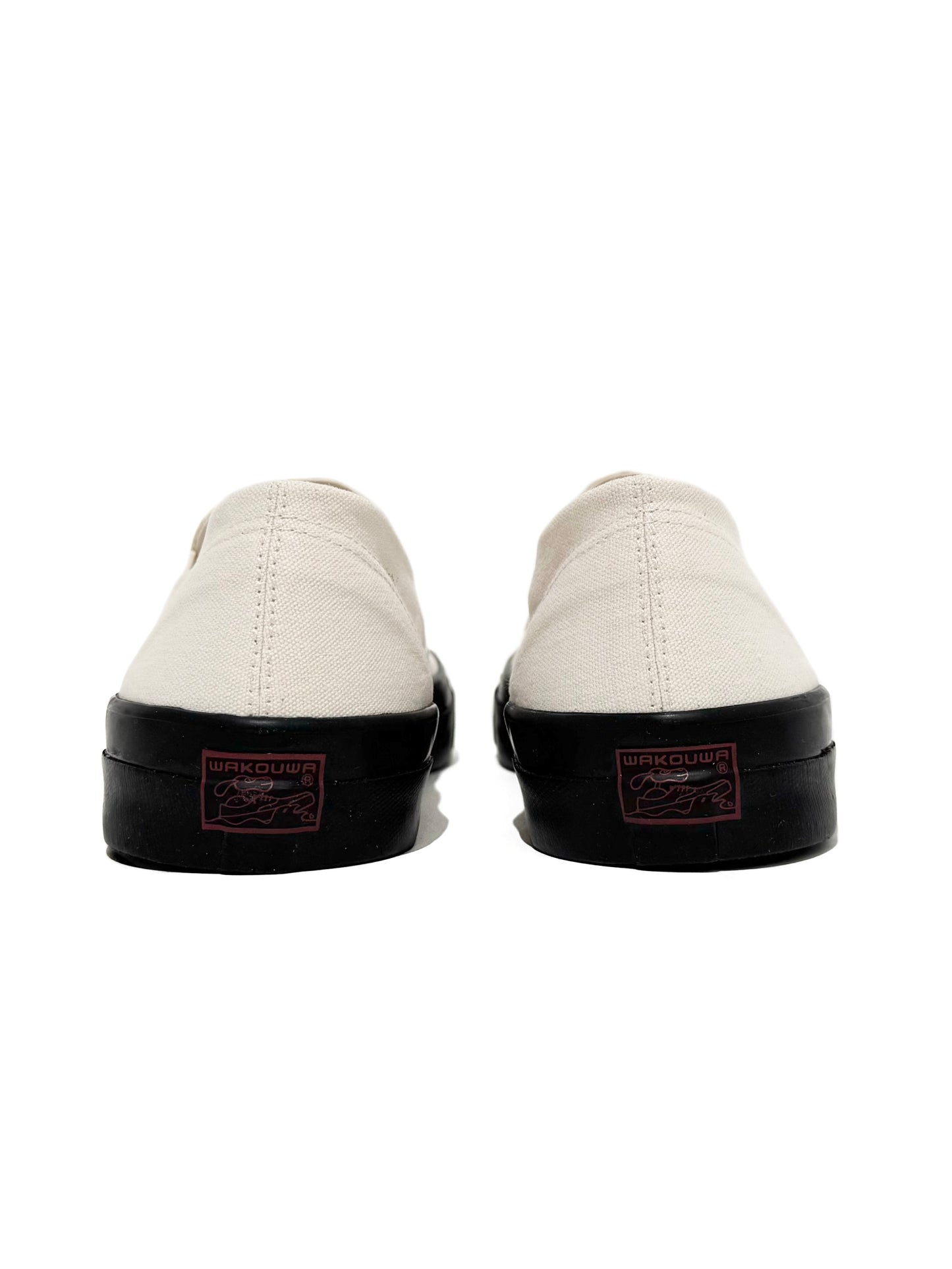 WAKOUWA SLIP ON BLACK SOLE- NATURAL