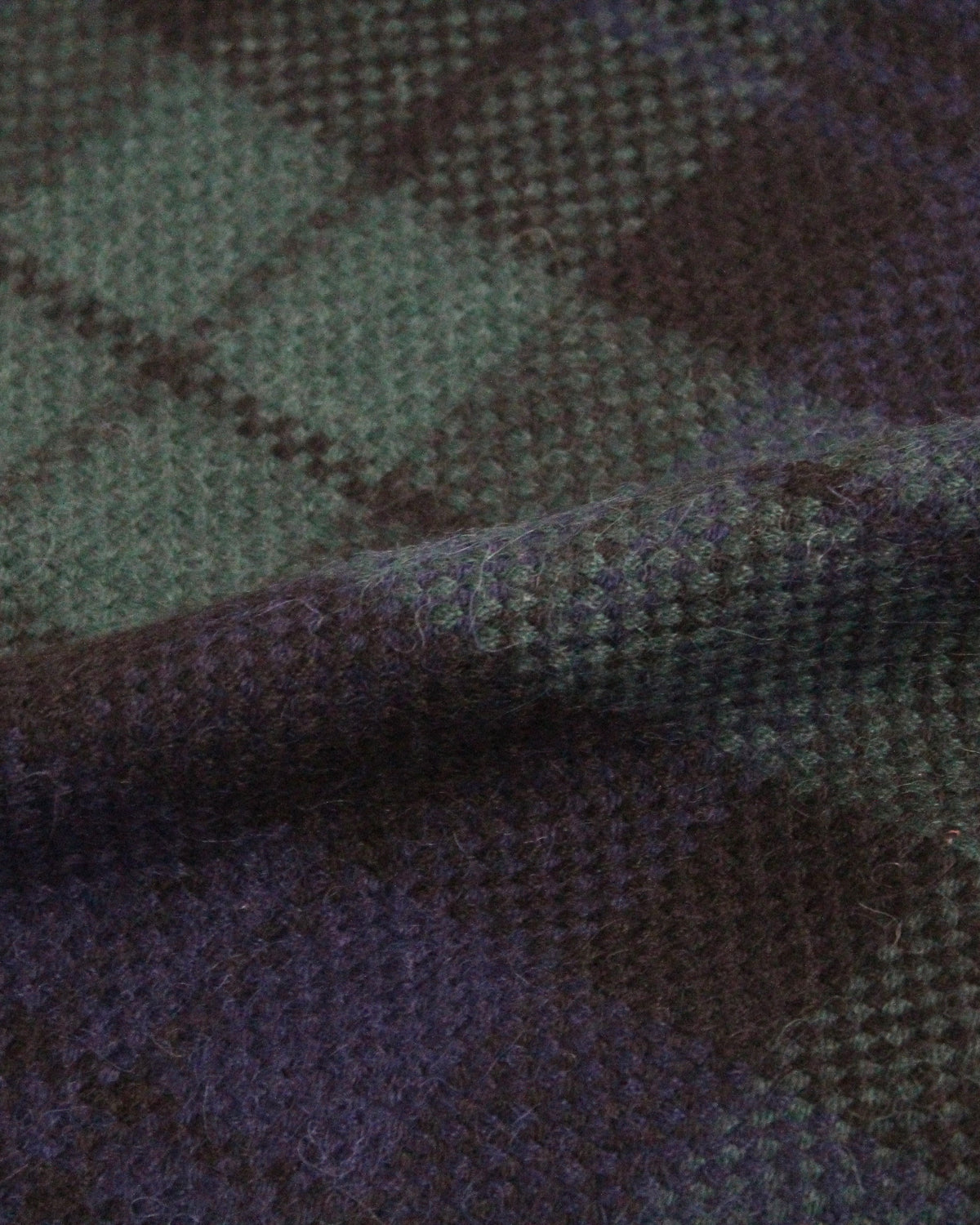 THE INOUE BROTHERS TARTAN SCARF- BLACK WATCH