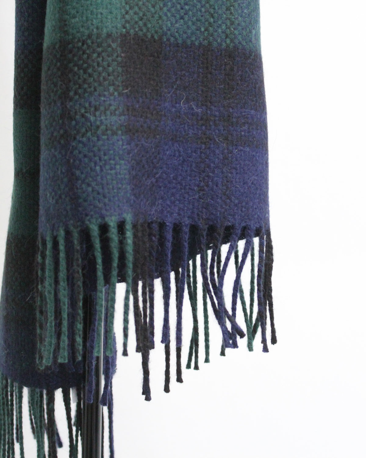 THE INOUE BROTHERS TARTAN SCARF- BLACK WATCH