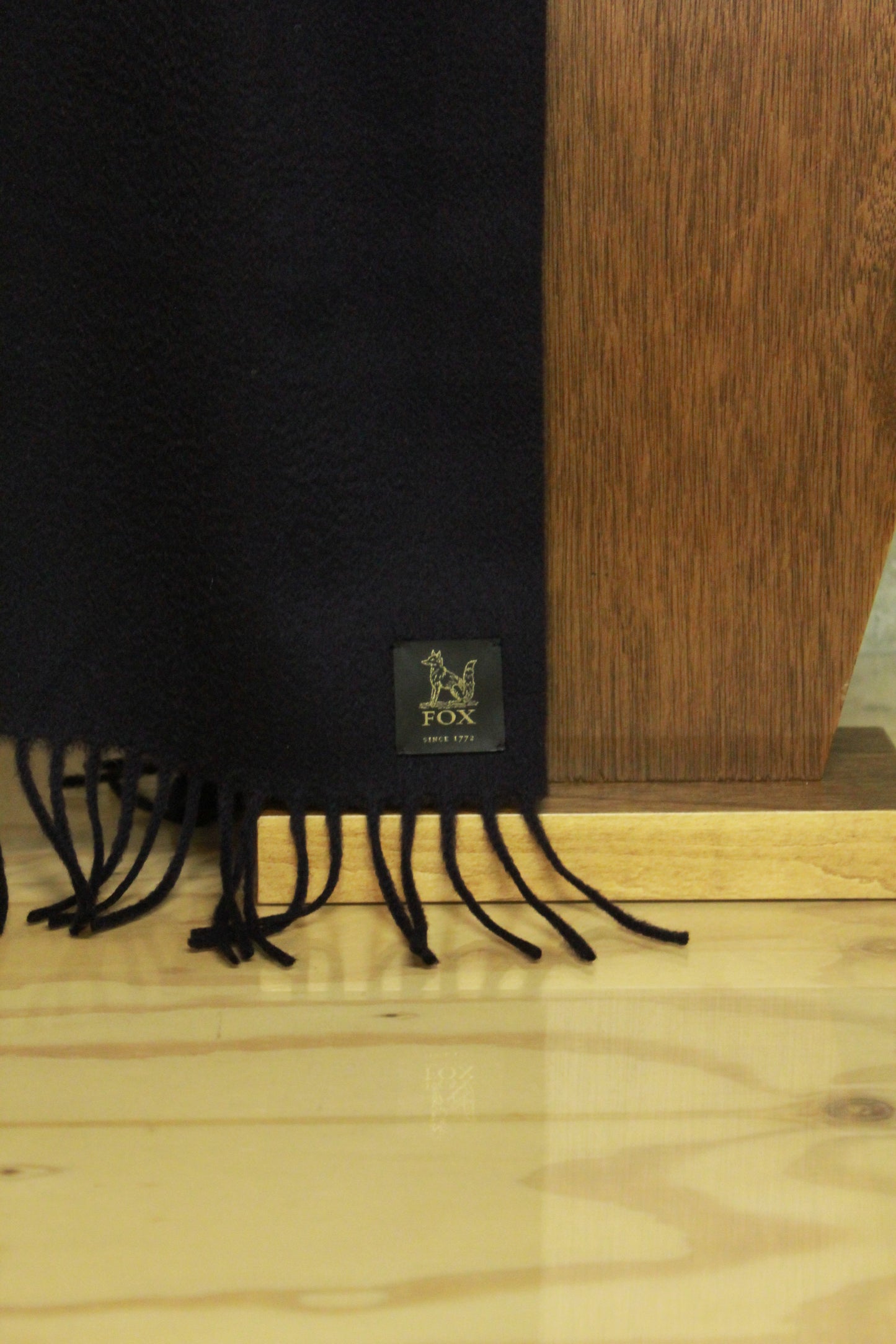 FOX BROTHERS CASHMERE SCARF NAVY