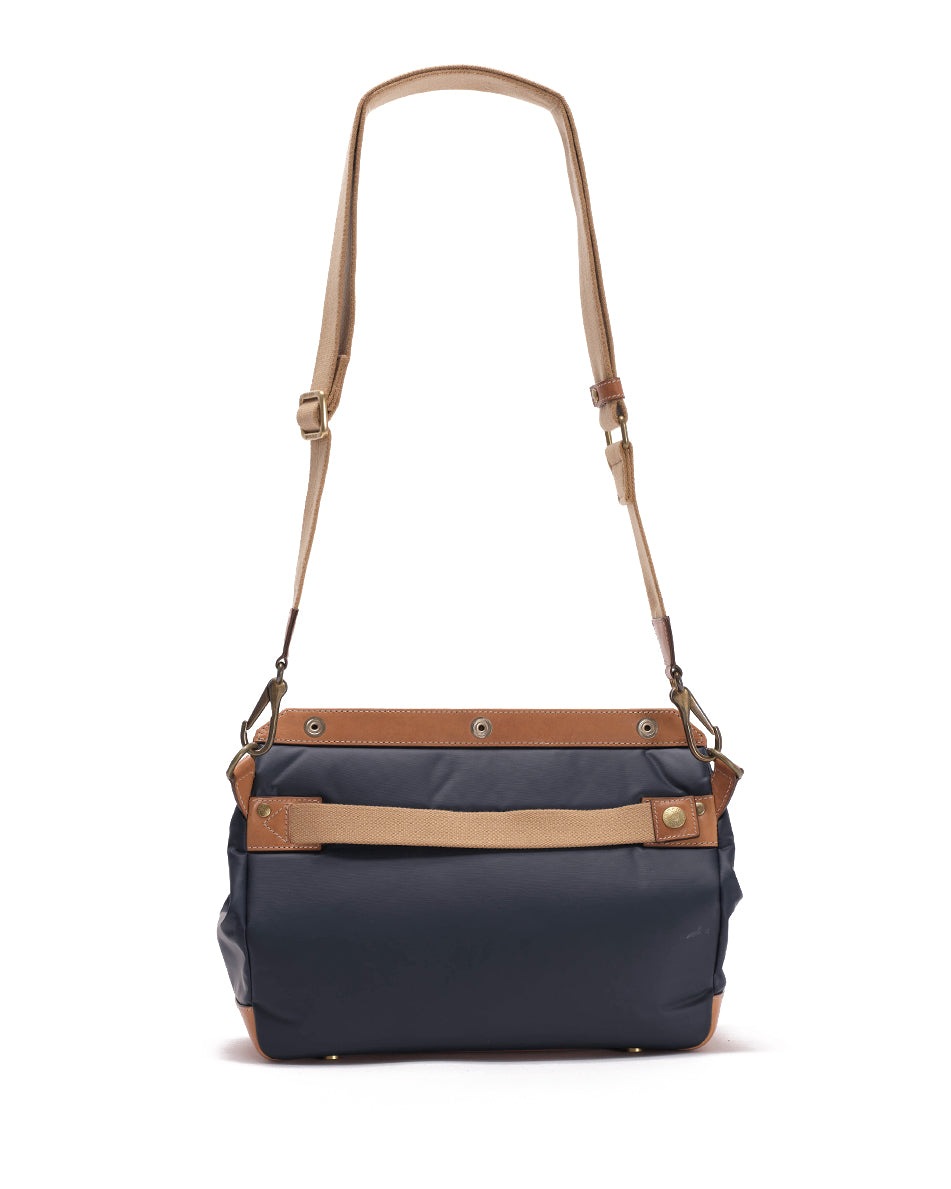 SHOULDER BAG by HUNTING WORLD – ANATOMICA TOKYO FLAGSHIP STORE