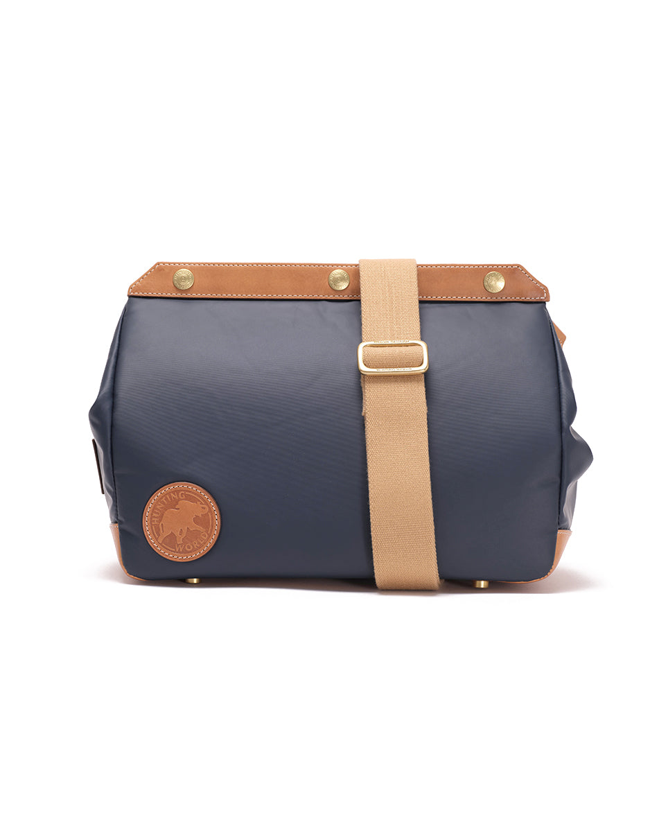 SHOULDER BAG by HUNTING WORLD