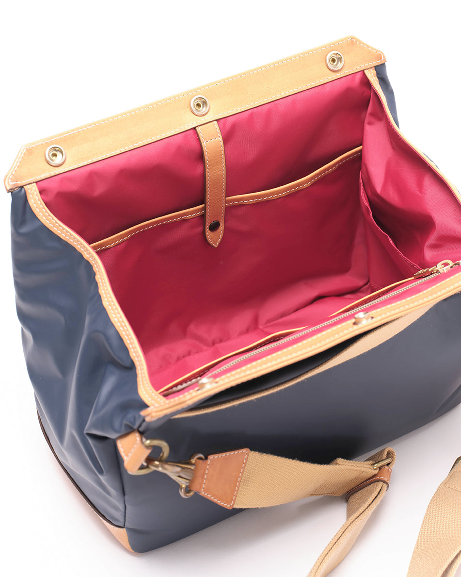 SHOULDER BAG by HUNTING WORLD